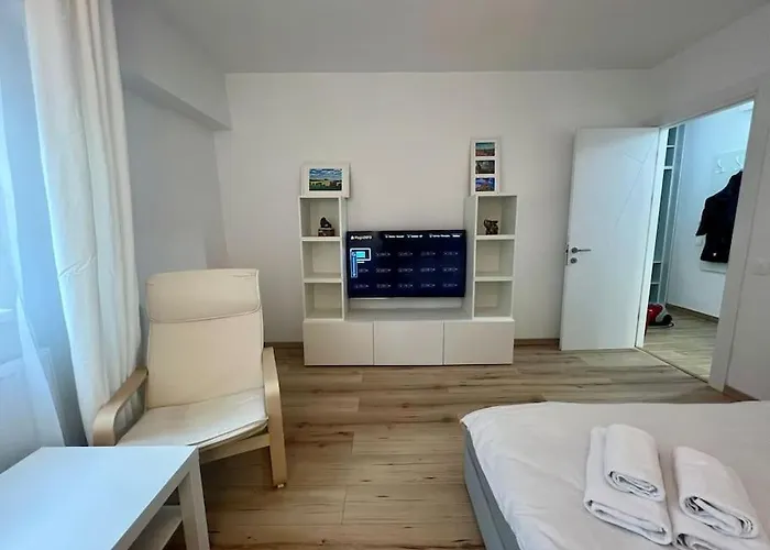 Апартаменты Cipariu Corner *